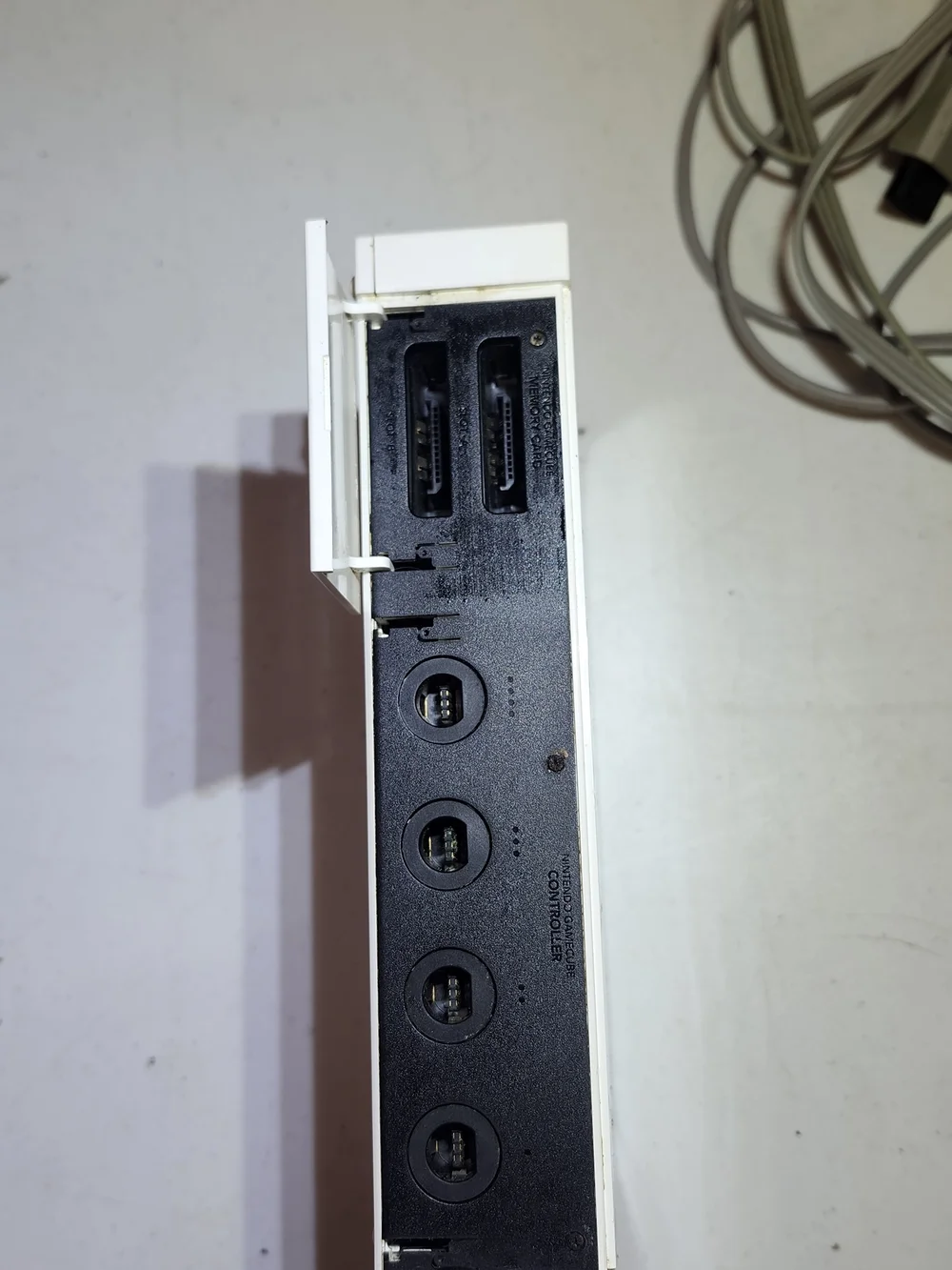 Nintendo Wii Console in White with Gray AV Cables